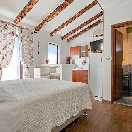 Marinela Studio Novigrad Istria Exterior foto